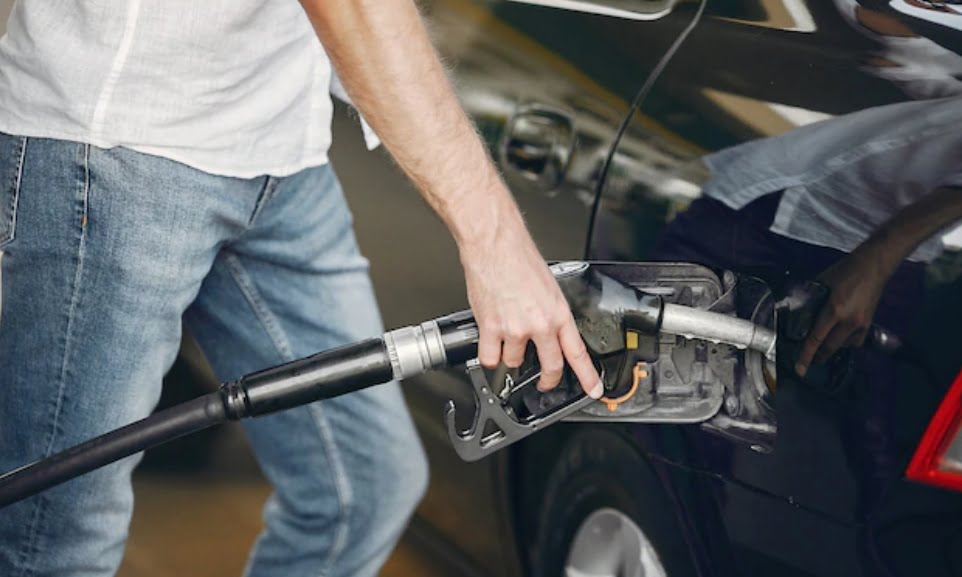 Fuel Shortage in many petrol pump in Himachal Fuel Shortage in many petrol pump in Himachal HIMACHAL HEADLINES