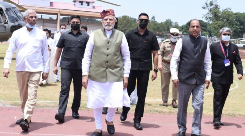 Prime Minister accorded rousing welcome  HIMACHAL HEADLINES