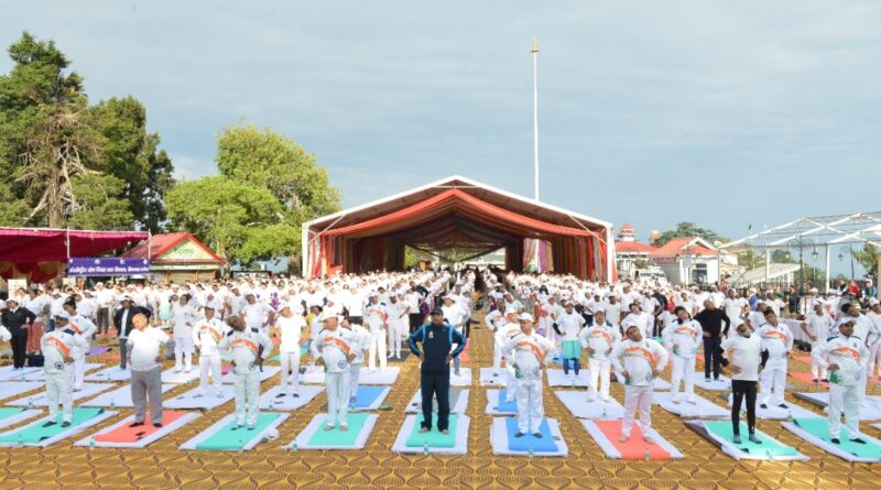 Yoga brings physical and mental discipline : CM HIMACHAL HEADLINES