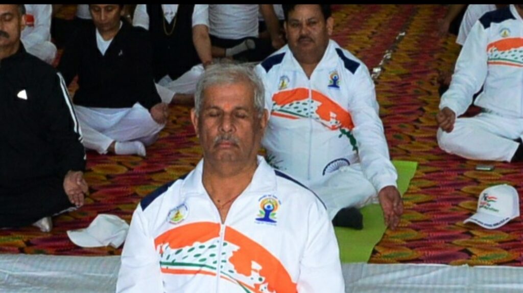 International Yoga Day celebrated at Raj Bhavan HIMACHAL HEADLINES