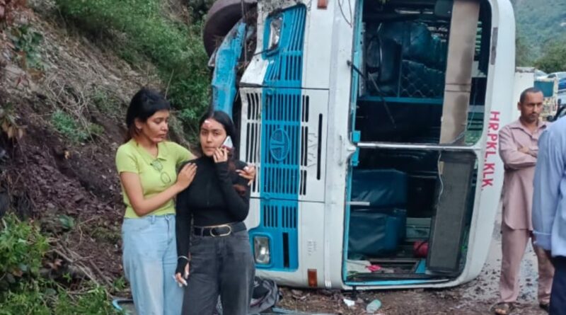 Many passengers suffered injuries HR Roadway bus overturns HIMACHAL HEADLINES