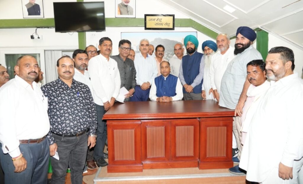Delegation of Truck Operators Union call on CM Delegation of Truck Operators Union call on CM HIMACHAL HEADLINES