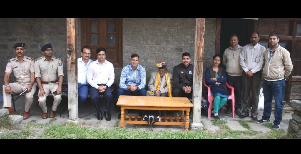 First voters of World's largest Democracy turns 105 First voters of World's largest Democracy turns 105 HIMACHAL HEADLINES