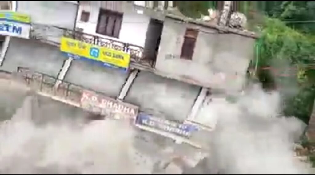 Three story building grounded in Chopal HIMACHAL HEADLINES