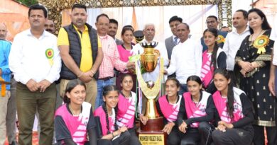 Governor presides over closing ceremony of under-19 Girls Zonal Tournament of Theog HIMACHAL HEADLINES