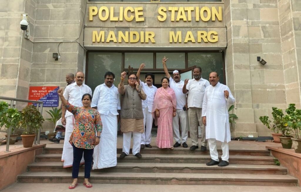 Misuse of Central Agencies: Cong cordon Shimla ED Office Misuse of Central Agencies: Cong cordon Shimla ED Office HIMACHAL HEADLINES