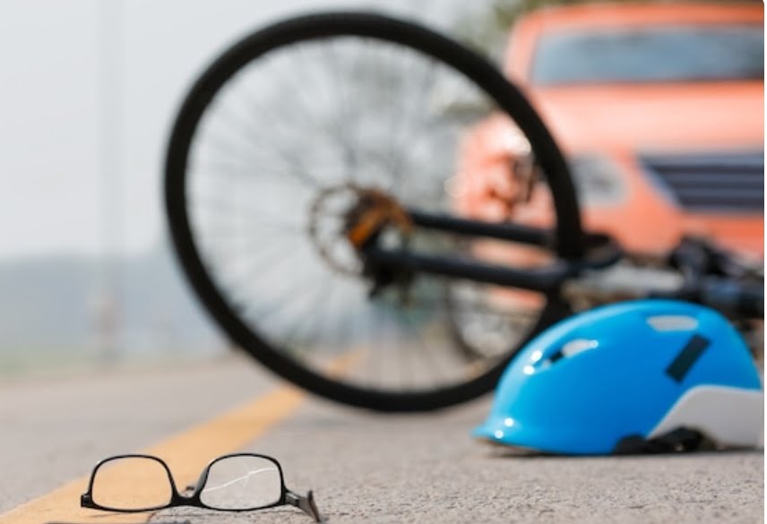 Two die as biker rammed by a jeep Two die as biker rammed by a jeep HIMACHAL HEADLINES