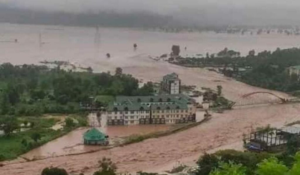 Inter-Ministerial Central Team visits rain affected Himachal Inter-Ministerial Central Team visits rain affected Himachal HIMACHAL HEADLINES