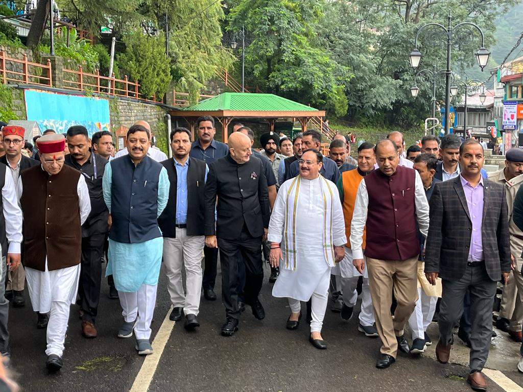 BJP President J P Nadda took a stroll on Mall road and ridge where he remembered his college days BJP President J P Nadda took a stroll on Mall road and ridge where he remembered his college days HIMACHAL HEADLINES