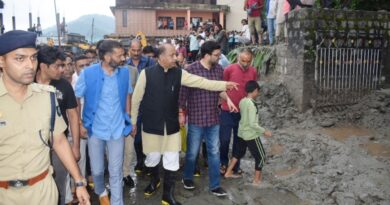 Chief Minister visits cloudburst hit Khaniyara area of Dharamshala HIMACHAL HEADLINES