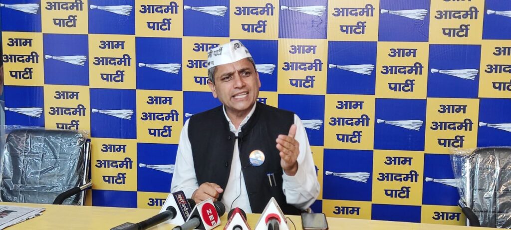 AAP MLAs are neither sold nor afraid, give a chance to Aam Aadmi Party for honest government HIMACHAL HEADLINES