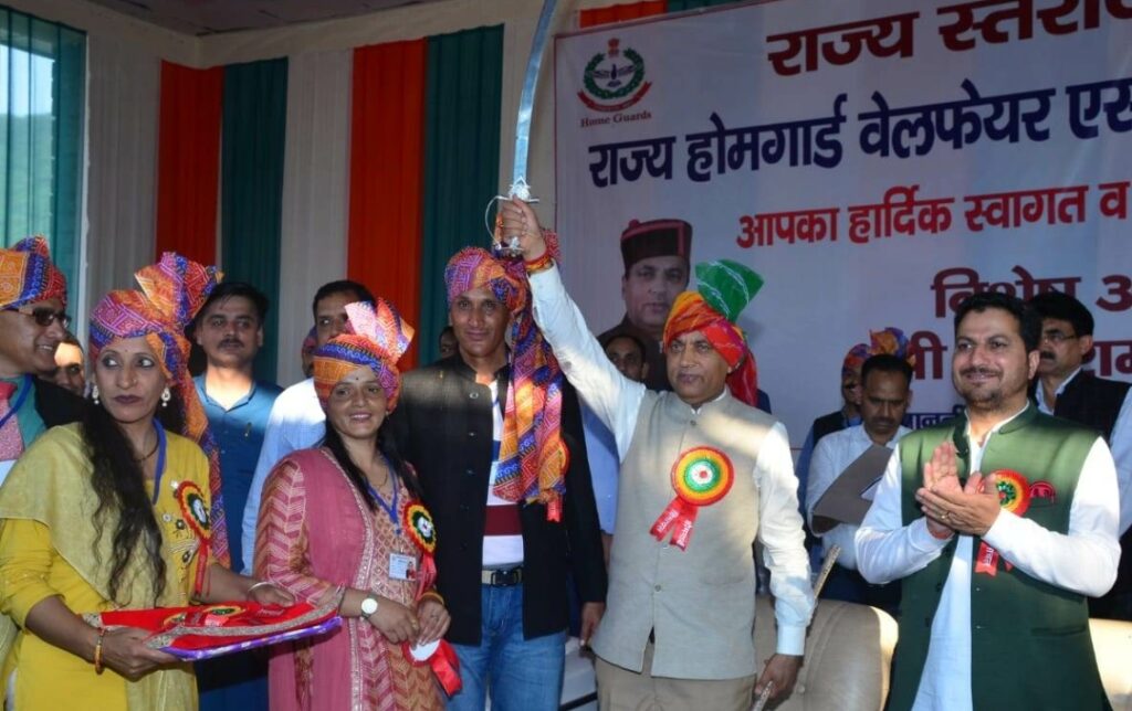 Home Guard Jawans to be provided 12 month duty in a year without a break : CM HIMACHAL HEADLINES