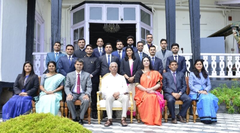 IAS & HAS Probationers call on Governor HIMACHAL HEADLINES
