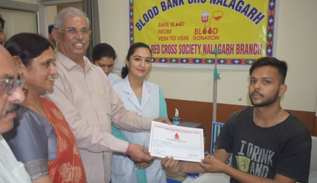 Governor dedicates the newly established blood bank at Nalagarh Governor dedicates the newly established blood bank at Nalagarh HIMACHAL HEADLINES