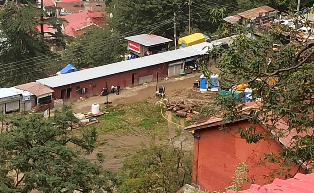 Shimla Ice Skating Rink moves HC against letter of state, Court directs Director of tourism to appear personely HIMACHAL HEADLINES