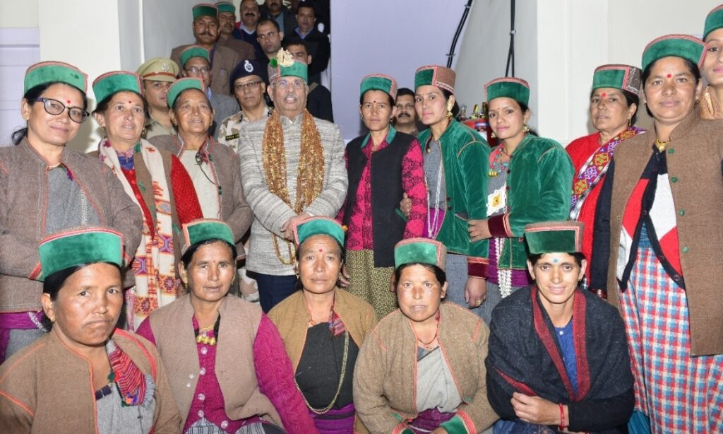Governor visits border village Chitkul HIMACHAL HEADLINES