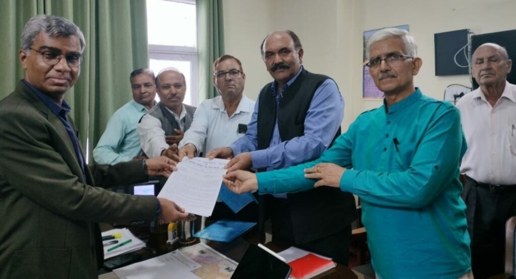 Four lanes affected people submits 14 points demand letter to President Four lanes affected people submits 14 points demand letter to President HIMACHAL HEADLINES