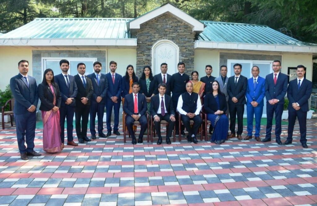 Administrative Services probationers calls on CM HIMACHAL HEADLINES