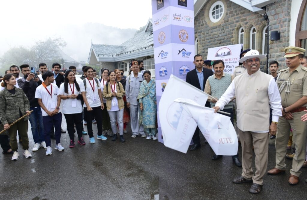 Governor flags  off the Himalayan Expedition HIMACHAL HEADLINES