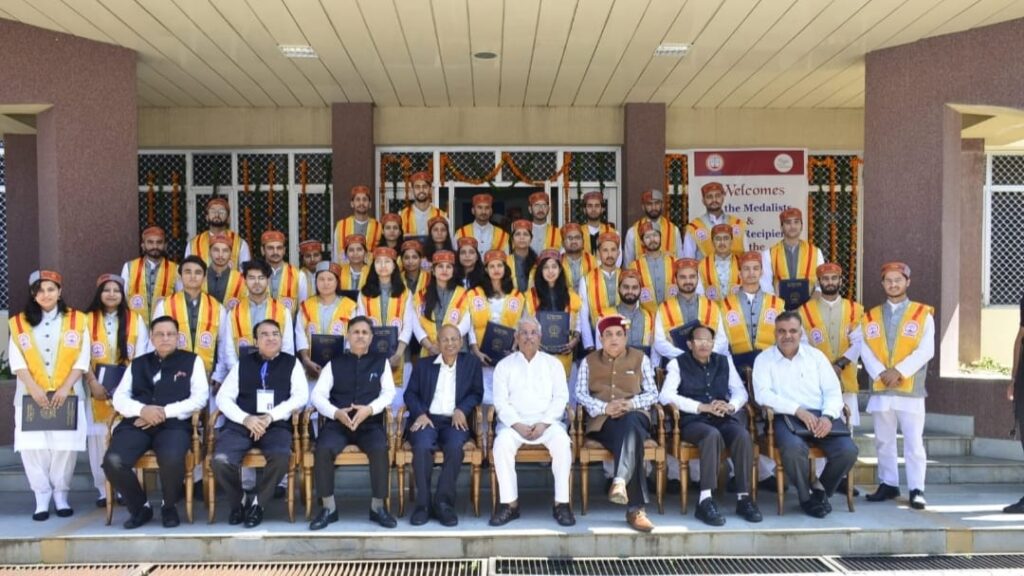 Governor Confers 310 Degrees, 55 Medals at HPTU Governor Confers 310 Degrees, 55 Medals at HPTU HIMACHAL HEADLINES