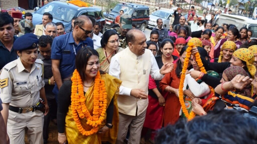 CM inaugurates & lays foundation stone of 14 developmental projects worth Rs 29 Cr at Janjehli HIMACHAL HEADLINES