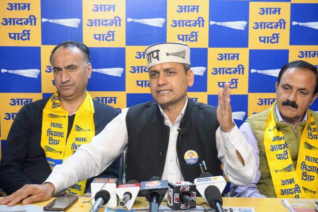 BJP leader Hansraj is threatening to send the principal to Afghanistan: Surjit Thakur HIMACHAL HEADLINES