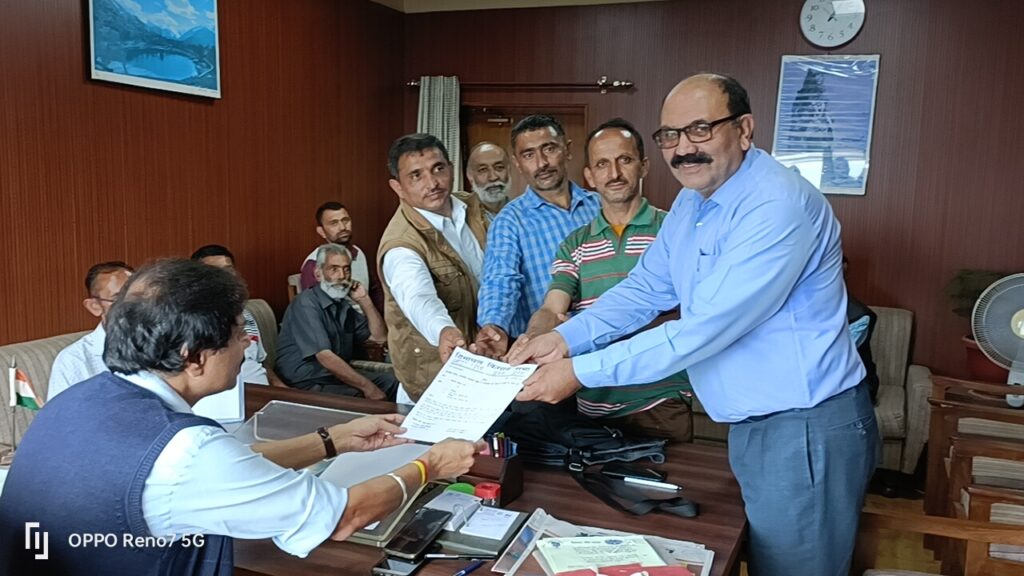 10 posts of teacher and staff vacant in Senior Secondary School Dubu : Dr Tanwar 10 posts of teacher and staff vacant in Senior Secondary School Dubu : Dr Tanwar HIMACHAL HEADLINES
