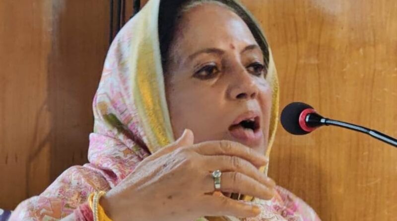 Pratibha Singh accuses BJP of openly misusing power to bring the state to economic poverty HIMACHAL HEADLINES