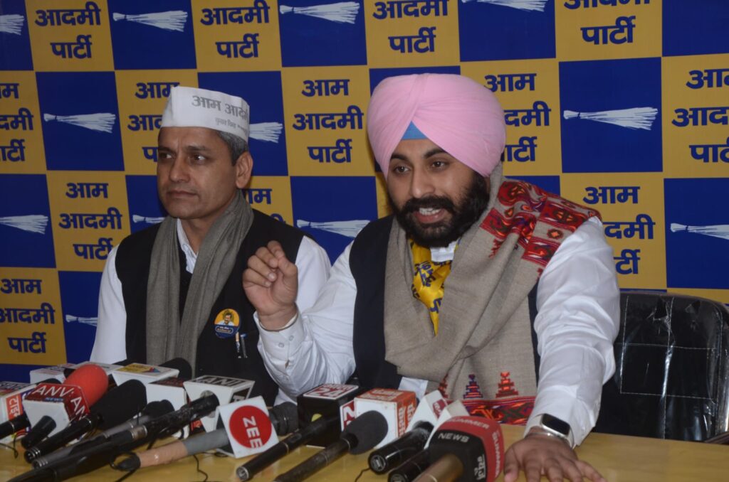  BJP misusing central agencies, conspiracy to stop campaigning in Himachal and Gujarat: AAP HIMACHAL HEADLINES