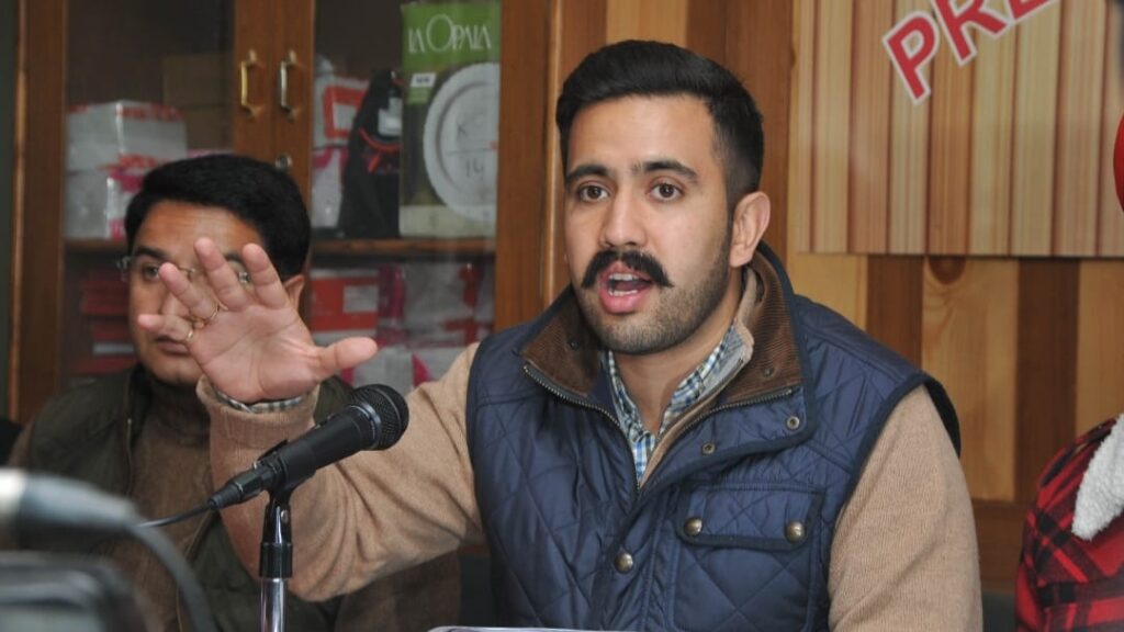 Rampur Bhushair Scion & Son of soil Shimla Rural head on  HIMACHAL HEADLINES