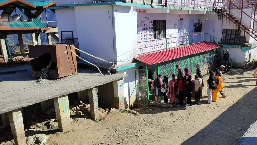 Himachal registers 76 pc polling Himachal registers 76 pc polling HIMACHAL HEADLINES