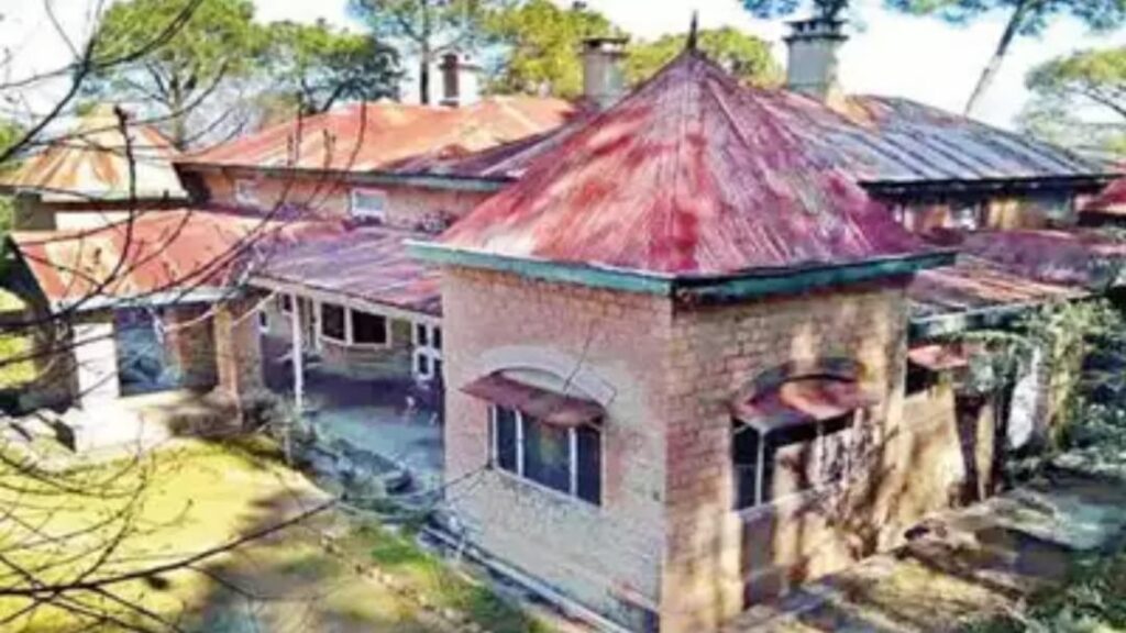 British-American novelist Salman Rushdie' Bungalow in controversy again HIMACHAL HEADLINES