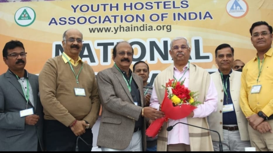 Governor Urges to expand Youth Hostels Association of India activities HIMACHAL HEADLINES