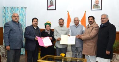 Sukhvinder Singh Sukhu presents claim to form Government in HP to Governor HIMACHAL HEADLINES