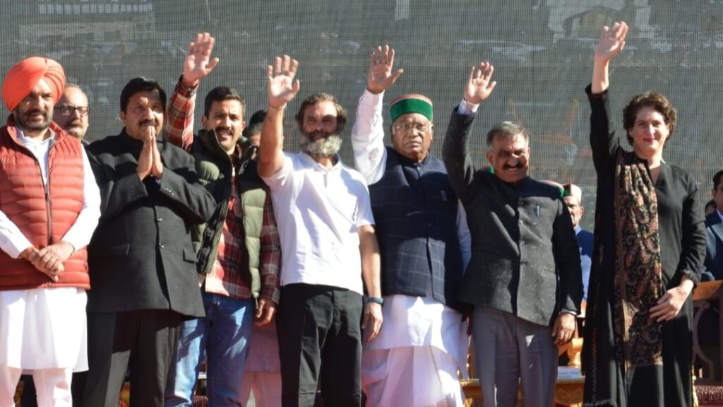 Sukhvinder Singh Sukhu sworn in as CM and Mukesh Agnihotri as Dy. CM of Himachal Pradesh Sukhvinder Singh Sukhu sworn in as CM and Mukesh Agnihotri as Dy. CM of Himachal Pradesh HIMACHAL HEADLINES