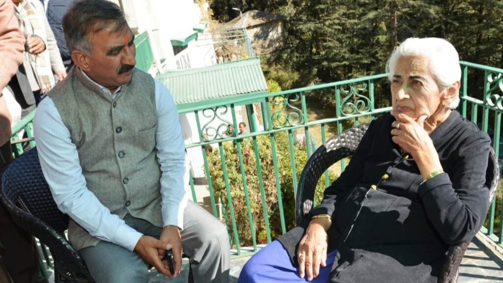 CM calls on former minister Vidya Stokes HIMACHAL HEADLINES
