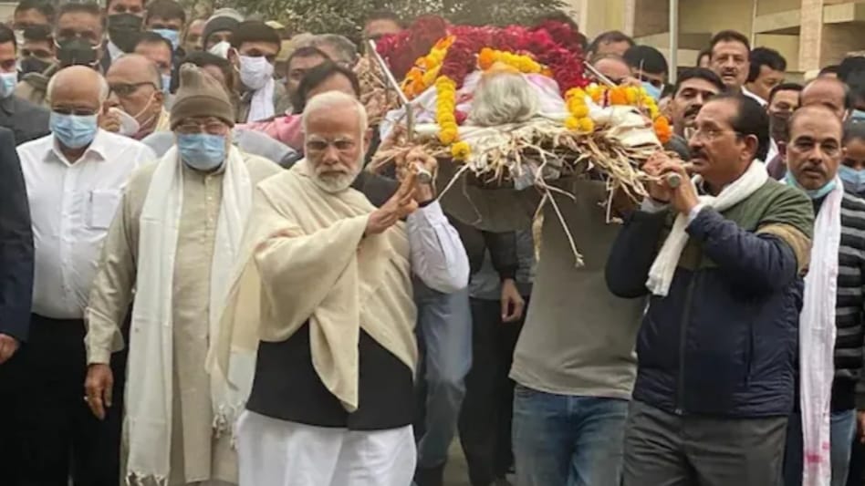 <strong>CM condoles the demise of Smt. Heeraben Modi</strong> <strong>CM condoles the demise of Smt. Heeraben Modi</strong> HIMACHAL HEADLINES