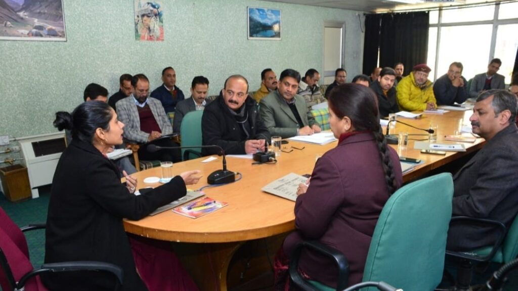 Adopt Technology to disseminate Info : DPR HIMACHAL HEADLINES