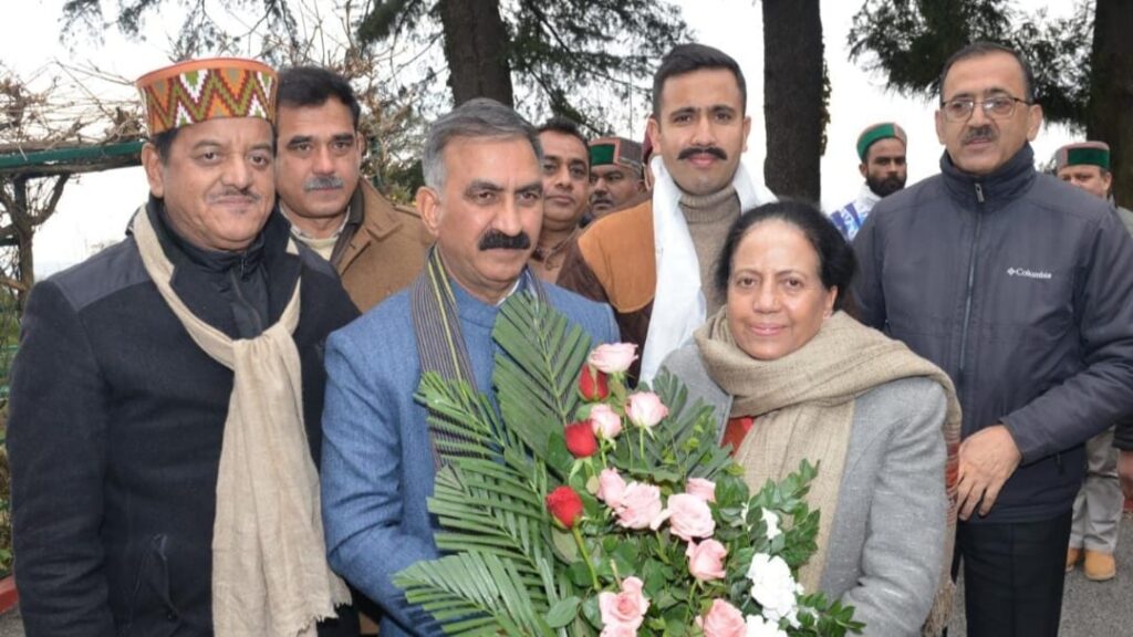 <strong>CM calls on HPCC President</strong> HIMACHAL HEADLINES