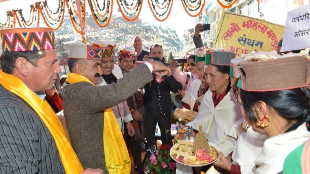 <strong>Chief Minister inaugurates Winter Carnival at Manali</strong> <strong>Chief Minister inaugurates Winter Carnival at Manali</strong> HIMACHAL HEADLINES