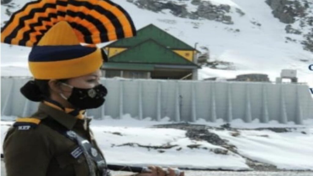 Atal Tunnel records highest vehicular traffic on December 26, 2022 HIMACHAL HEADLINES