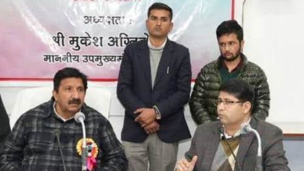 Draft a historic document of Shree Mata Chintpurni temple: Sh. Agnihotri Draft a historic document of Shree Mata Chintpurni temple: Sh. Agnihotri HIMACHAL HEADLINES