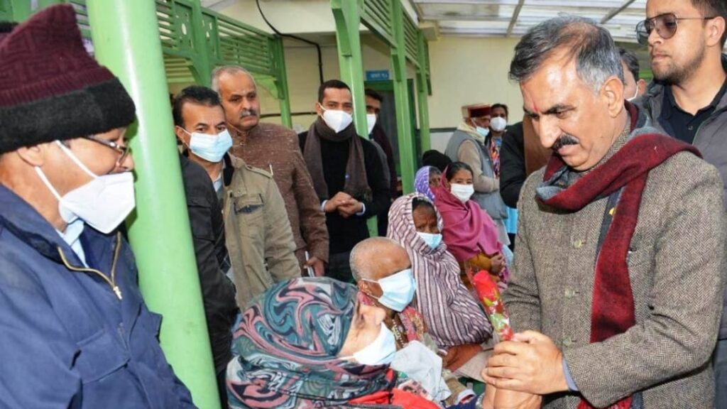 CM Celebrate festivals with underprivileged CM Celebrate festivals with underprivileged HIMACHAL HEADLINES