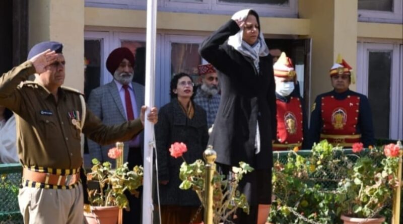 Justice Rabina unfurl tricolour at Himachal Pradesh High court HIMACHAL HEADLINES