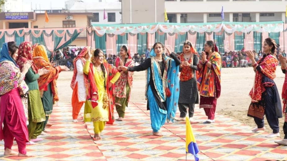 Deputy CM unfurls National Flag on Republic Day Function at Una HIMACHAL HEADLINES