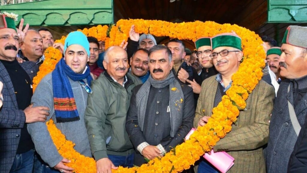 Delegation of Giripar Anusuchit Jati Adhikar met sukhu Delegation of Giripar Anusuchit Jati Adhikar met sukhu HIMACHAL HEADLINES