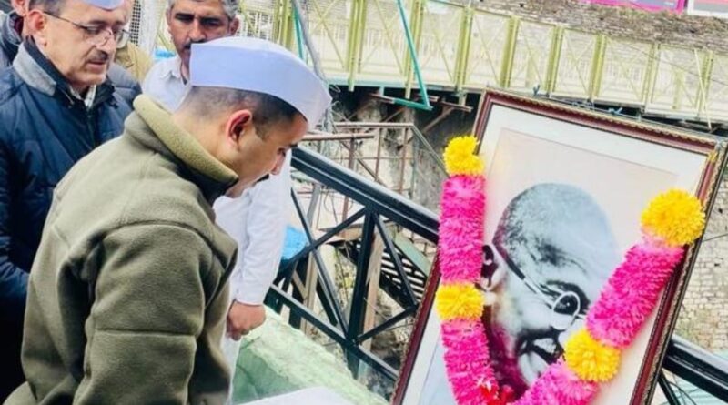 Himachal Congress remembering the father of the nation Mahatma Gandhi HIMACHAL HEADLINES