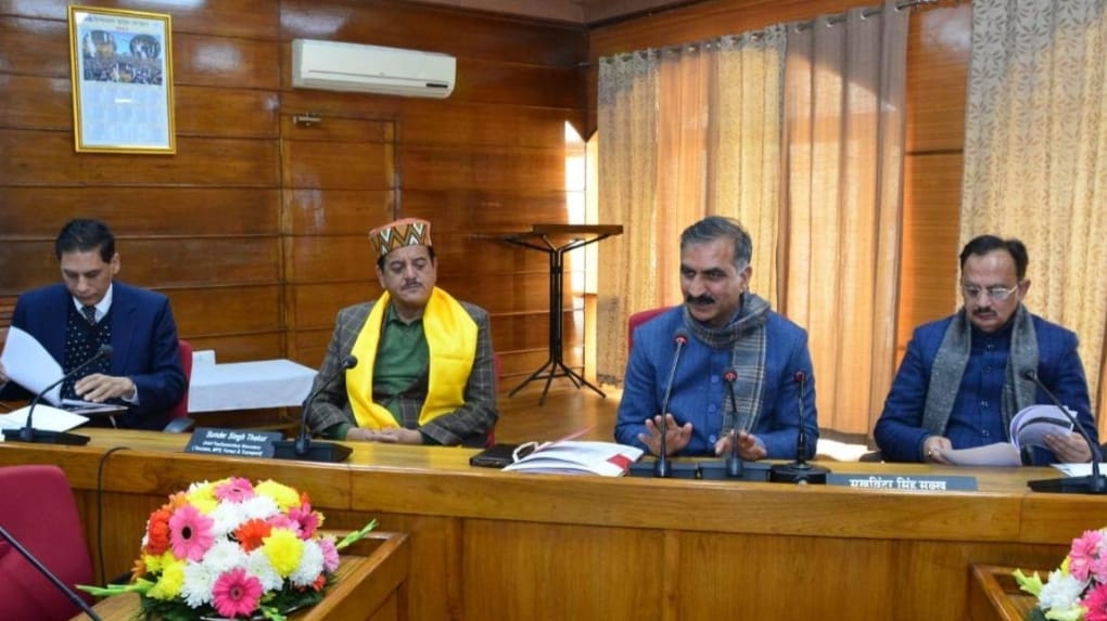 CM presides over priority meetings with MLAs of Una, Hamirpur, Sirmaur and Kullu HIMACHAL HEADLINES