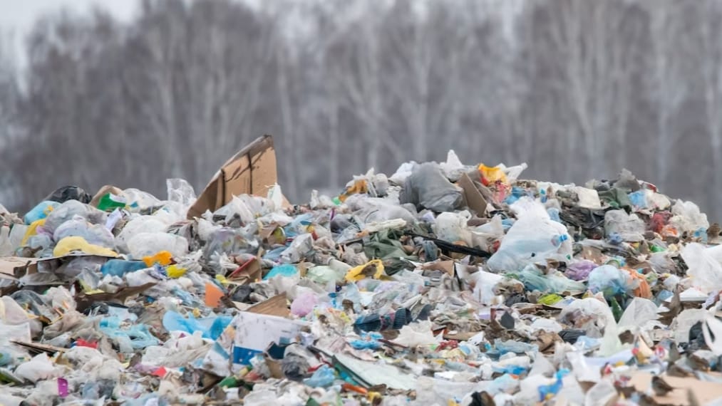 1.90 lakh tones garbage landfills scars clean & green towns of Himachal : HPSPCB HIMACHAL HEADLINES