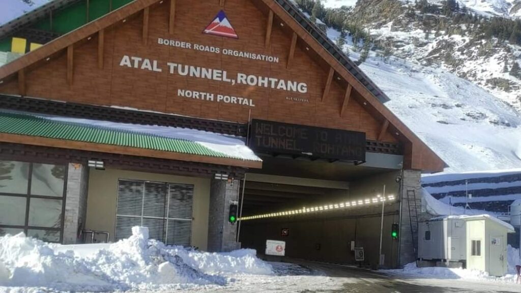 Rains or Snow confines to few places in mid & high reaches of Himachal Rains or Snow confines to few places in mid & high reaches of Himachal HIMACHAL HEADLINES